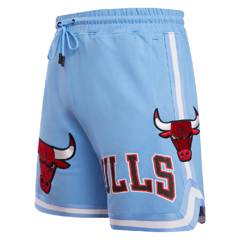 NBA CHICAGO BULLS CLASSIC CHENILLE MEN'S SHORT (UNIVERSITY BLUE)