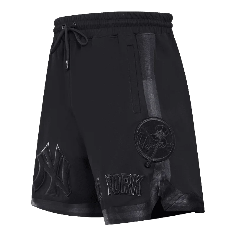 MLB NEW YORK YANKEES TRIPLE BLACK PRO TEAM MEN'S SHORT (BLACK)