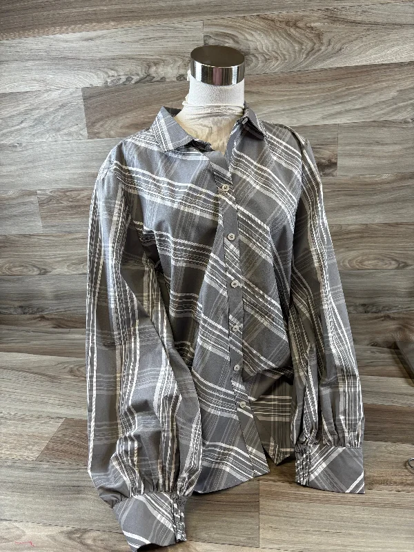 Top Long Sleeve By Chicos In Grey & White, Size: Xl